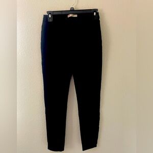 Levi’s black girls, size 14 regular leggings/jegging.